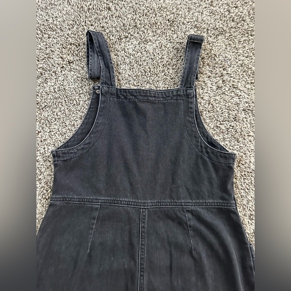 American Eagle. Women’s jumpsuit size small. - Picture 8 of 9